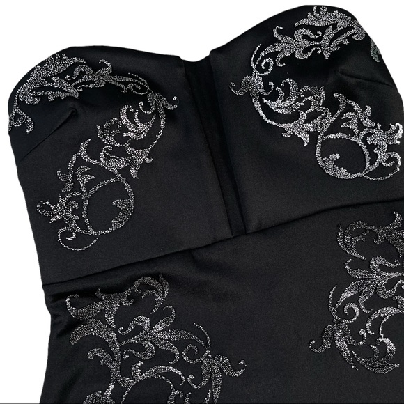 G by Guess NWT size small black strapless mini dress with silver swirl designs - Picture 4 of 11